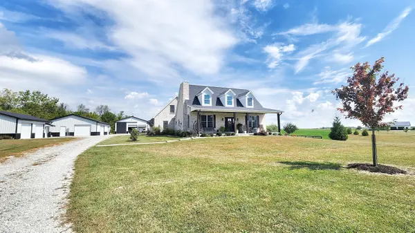 6029 Michaels LN, Cedar Grove, IN 47016