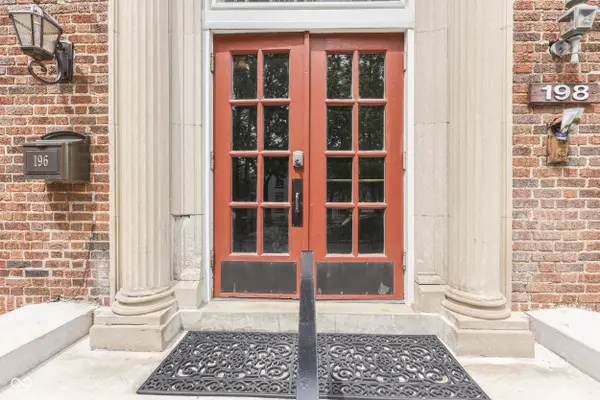 196 E Madison ST, Franklin, IN 46131