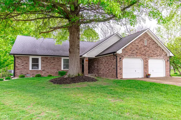378 Turnberry CT, Avon, IN 46123