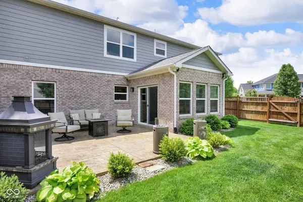 8704 New Heritage DR, Indianapolis, IN 46239