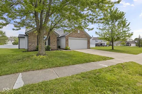 4615 Copper Grove DR, Indianapolis, IN 46237