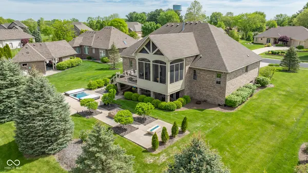 4890 Benthaven DR E, Bargersville, IN 46106
