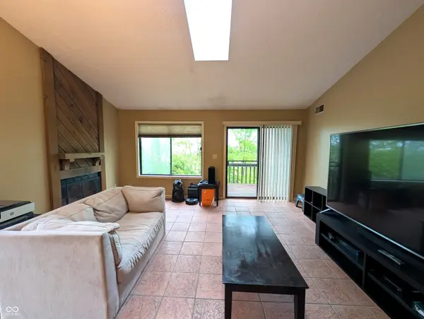 93 Lookout Ridge DR #24U, Columbus, IN 47201