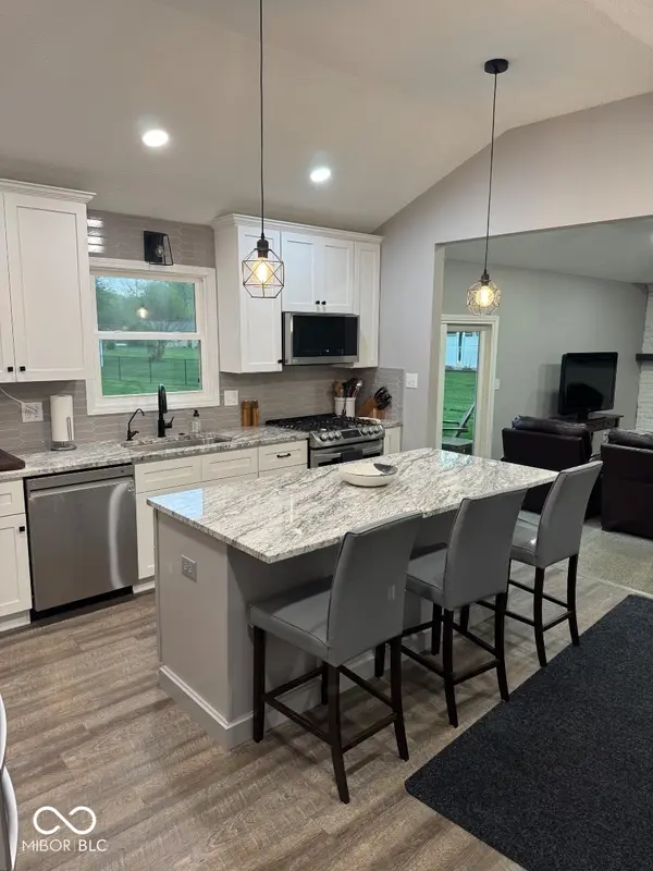4336 Bittersweet LN, Greenwood, IN 46142