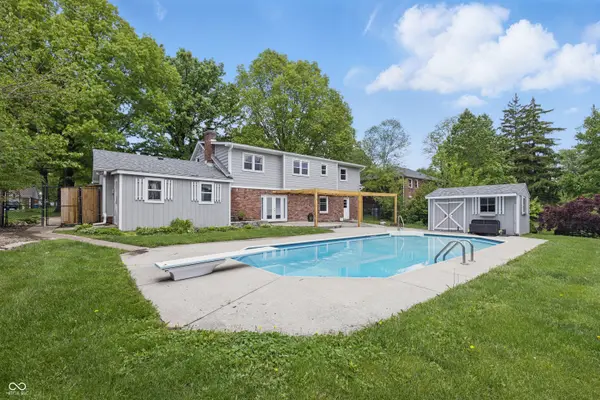 6839 Chaucer CT, Indianapolis, IN 46220