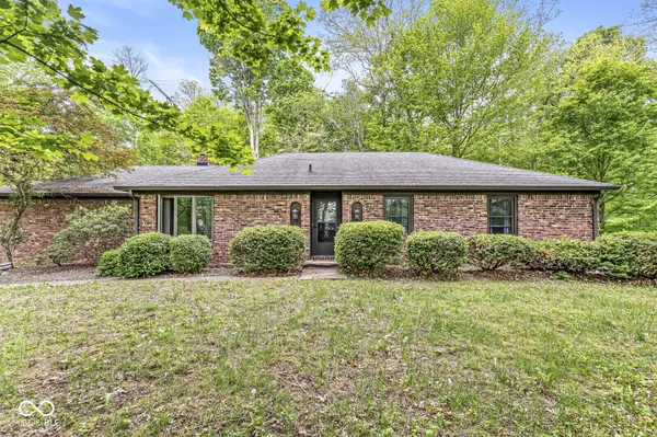 5427 S Westwood DR, Knightstown, IN 46148