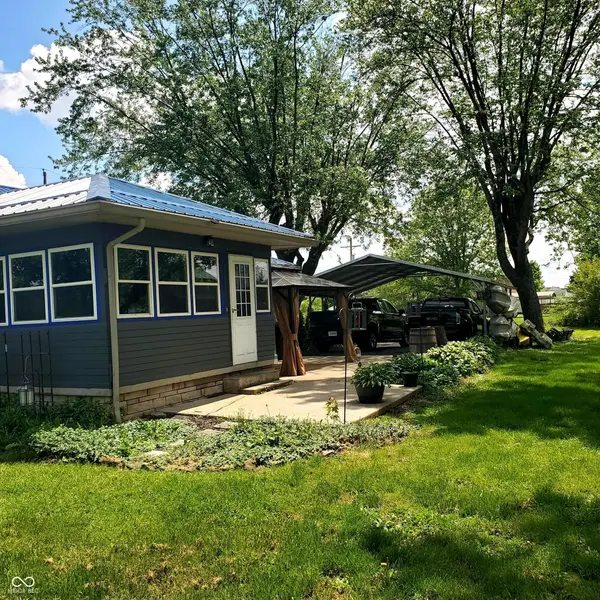 6906 N Poplar ST, Freetown, IN 47235