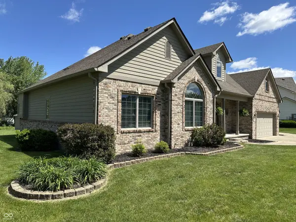 10 Sara CT, Whiteland, IN 46184