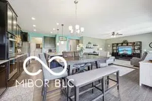 19175 English Lake LN, Noblesville, IN 46062