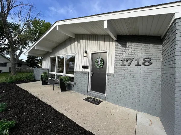 1718 South DR, Columbus, IN 47203