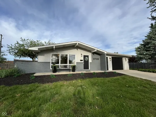 1718 South DR, Columbus, IN 47203