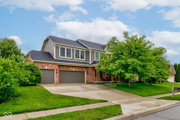 1649 Woodstock DR, Brownsburg, IN 46112