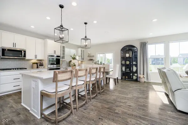 18763 Abigail CIR, Westfield, IN 46062