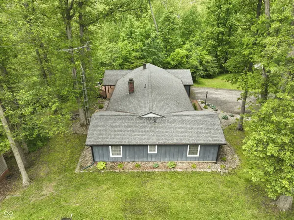 1673 W Shady LN, Greensburg, IN 47240