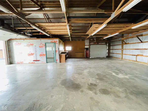 3925 S Flatrock River RD, Rushville, IN 46173