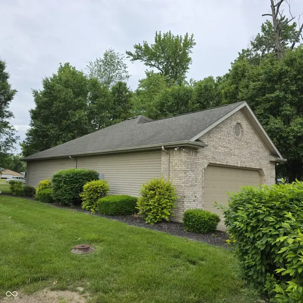 135 Park Place DR, Brazil, IN 47834