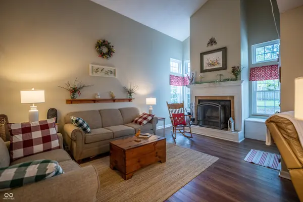 1052 Barley CIR, Carmel, IN 46032