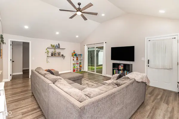 9432 State Road 48, Aurora, IN 47001
