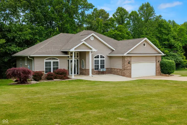 435 Cedar View LN, Bedford, IN 47421