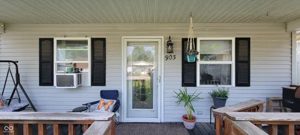 903 S Pleasant ST, Edinburgh, IN 46124