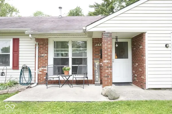 254 Bittersweet DR, Whiteland, IN 46184