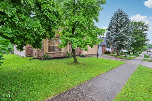 4933 Common Vista WAY, Indianapolis, IN 46220