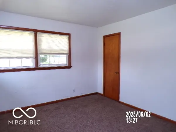 26 Crescent CT, Chesterfield, IN 46017