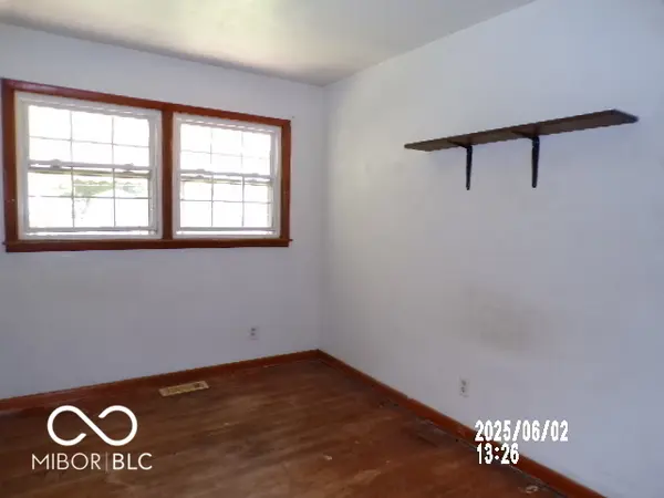 26 Crescent CT, Chesterfield, IN 46017