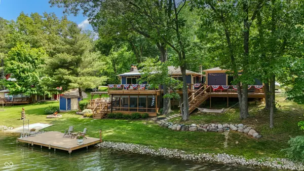8426 N Chickadee DR, Morgantown, IN 46160