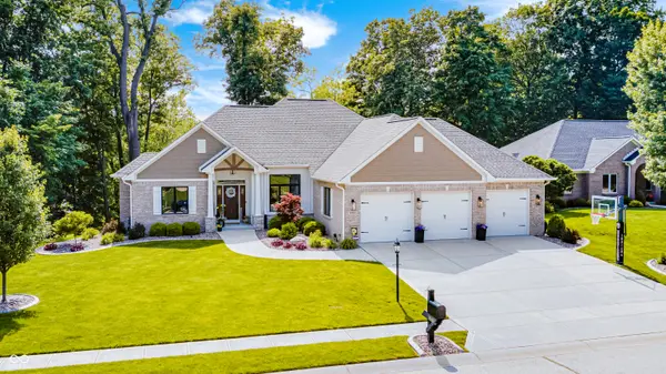 6940 Mockernut CT, Plainfield, IN 46168
