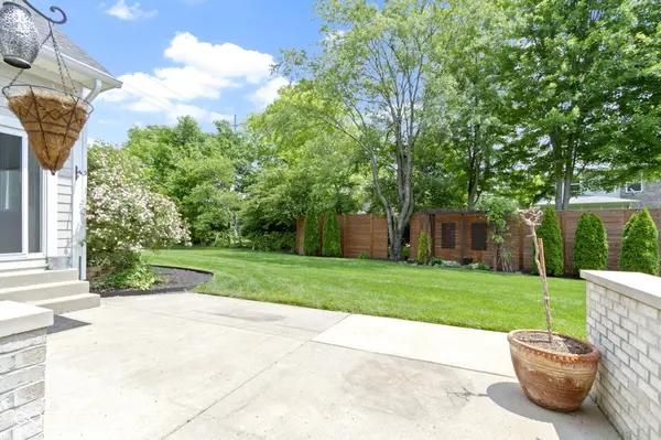 1051 Arrowwood DR, Carmel, IN 46033