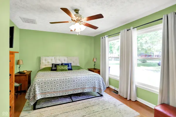 7600 S Oak DR, Indianapolis, IN 46227
