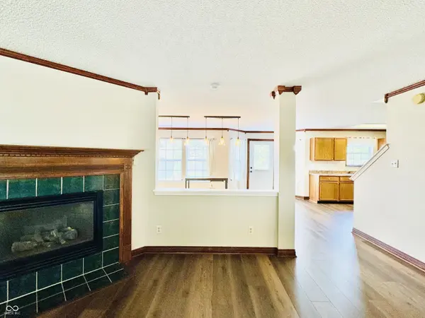 10900 Clear Spring DR, Camby, IN 46113