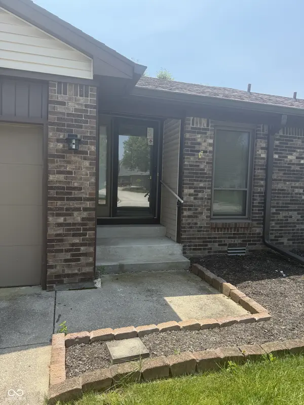 613 Monte Vista DR, Greenwood, IN 46143