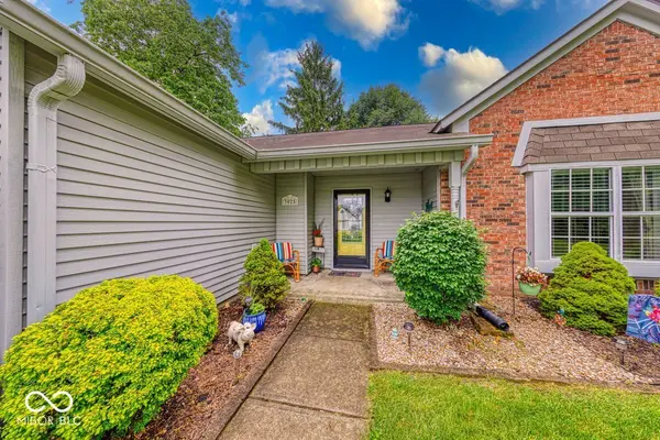 3025 Sable Ridge LN, Greenwood, IN 46142