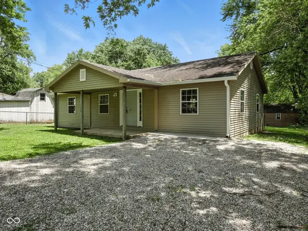 7434 N Green Meadows, Fairland, IN 46126