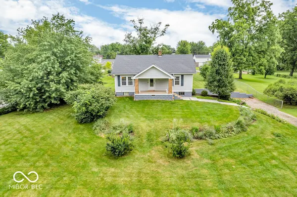 1130 E 105th ST, Carmel, IN 46280