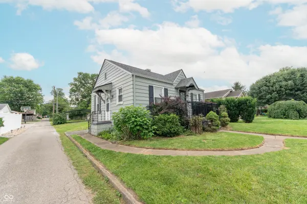 2249 Maple ST, Columbus, IN 47201