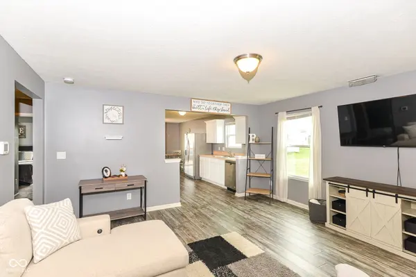 5775 Bluff View LN, Whitestown, IN 46075