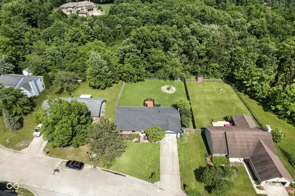 9265 Brunson RUN, Indianapolis, IN 46256