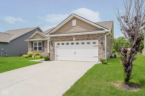 6644 Aberdeen DR, Mccordsville, IN 46055