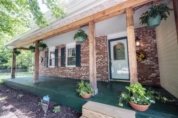 6028 Thornwood CT, Indianapolis, IN 46250