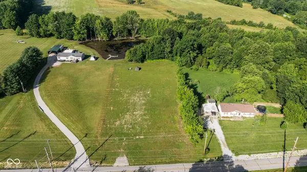24611 Mahan RD, Marysville, IN 47141