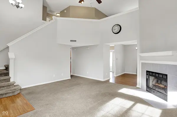 5225 Thompson Park, Indianapolis, IN 46237