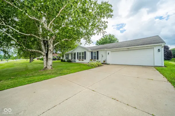 124 Bess BLVD, Pendleton, IN 46064