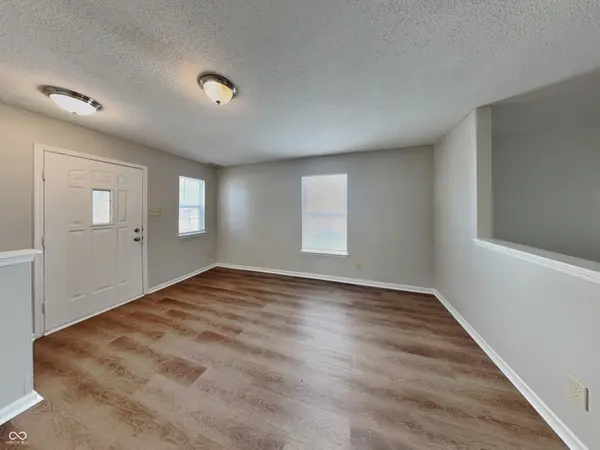 3129 Everbloom WAY, Indianapolis, IN 46217