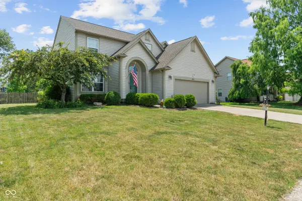 8473 Ardennes DR, Fishers, IN 46038