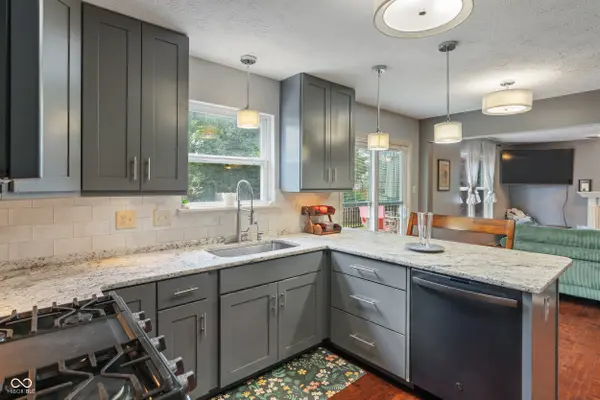 8473 Ardennes DR, Fishers, IN 46038