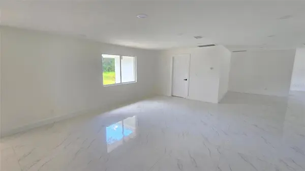 3689 LIBERTY SQ, Fort Myers, FL 33908