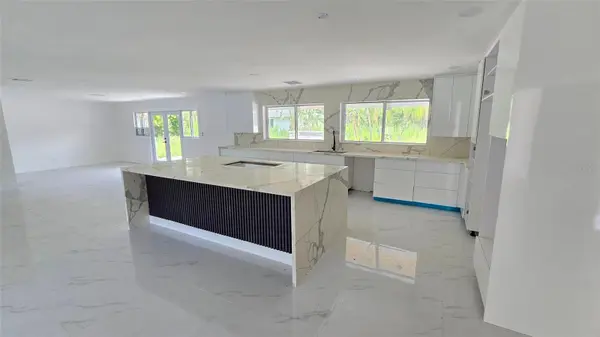 3689 LIBERTY SQ, Fort Myers, FL 33908